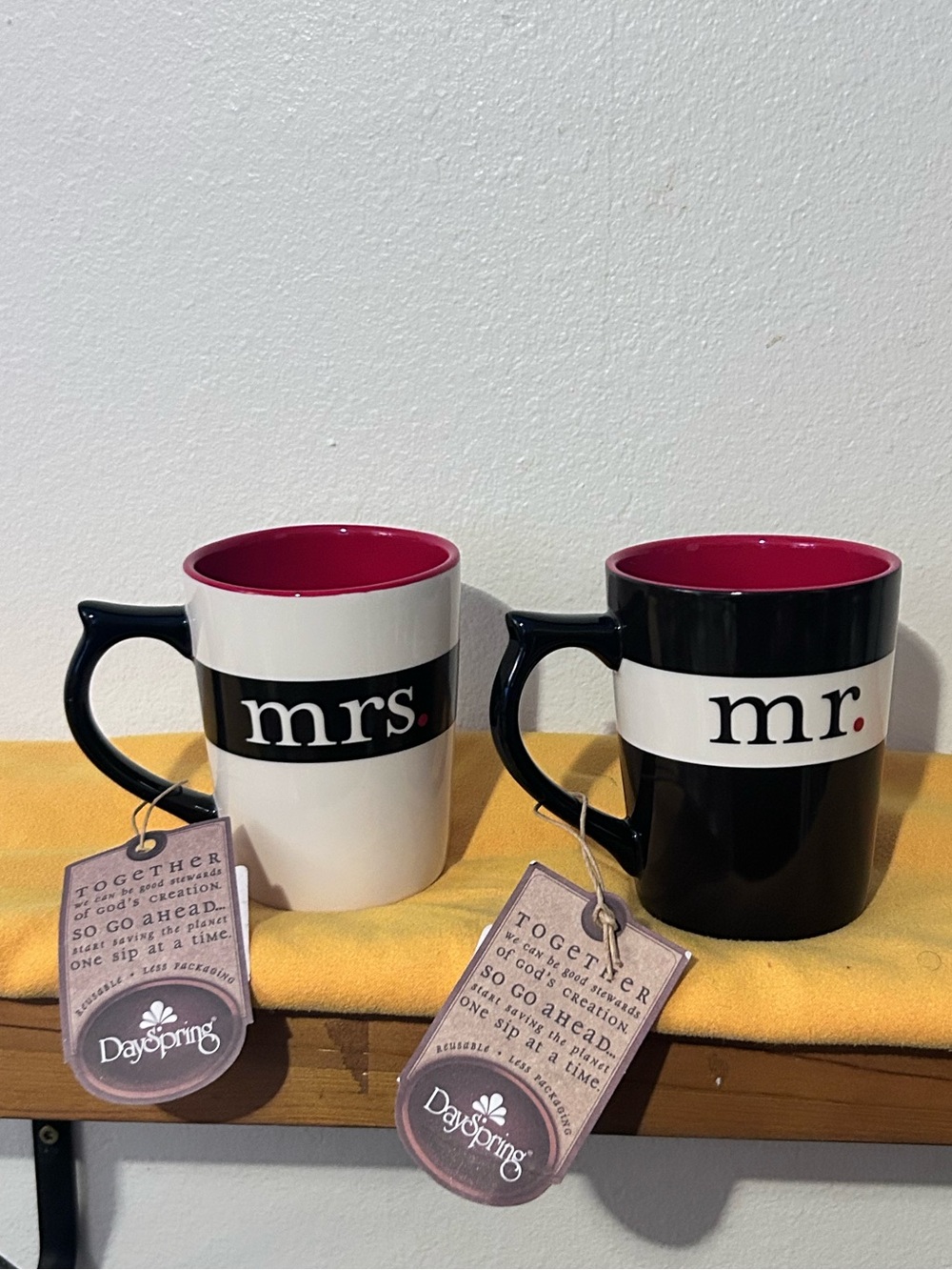 Dayspring Mr. & Mrs. 12oz coffee mug set New